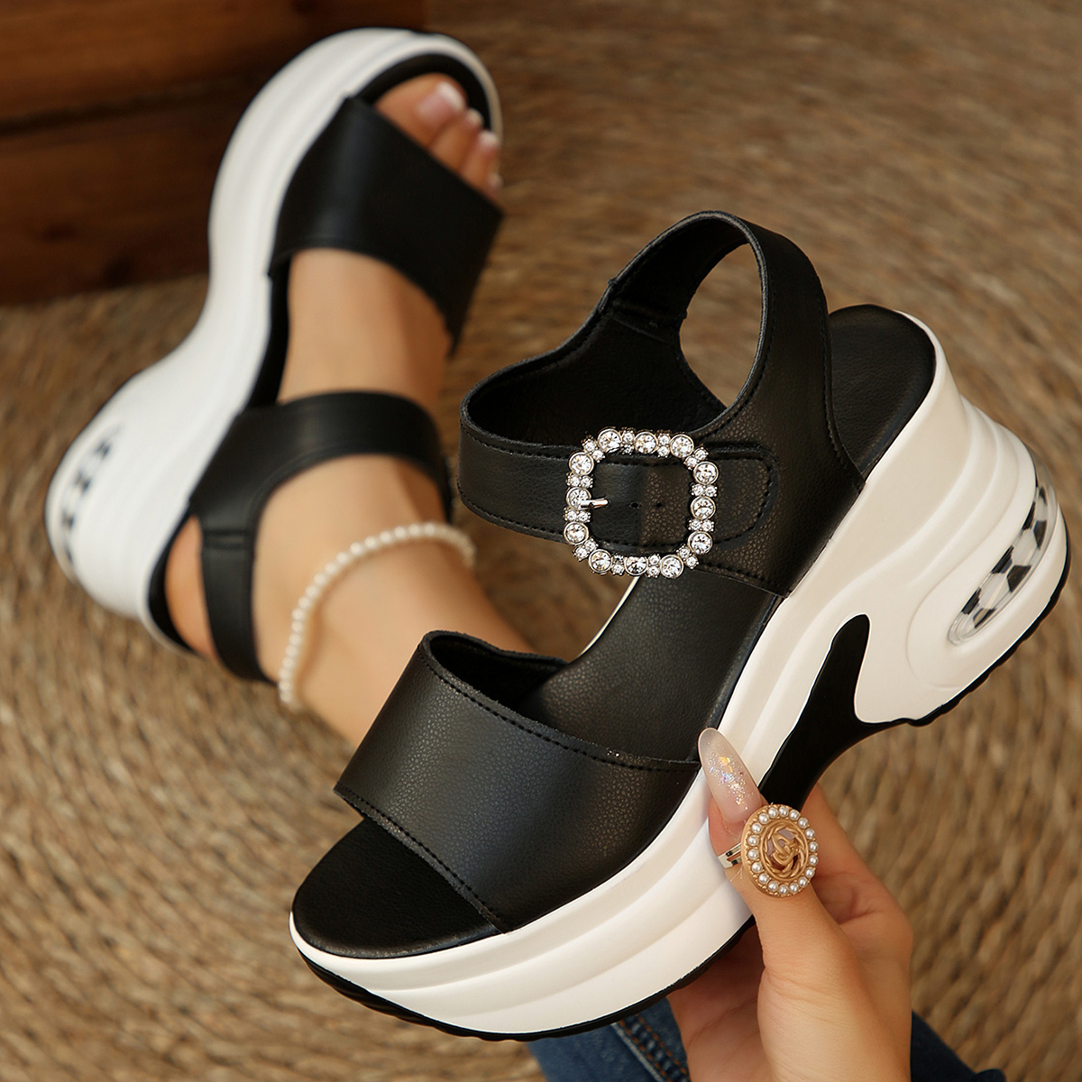 Designer Women Platform Wedge  - Velcro Strap Sandal incelemesi ve fiyatı